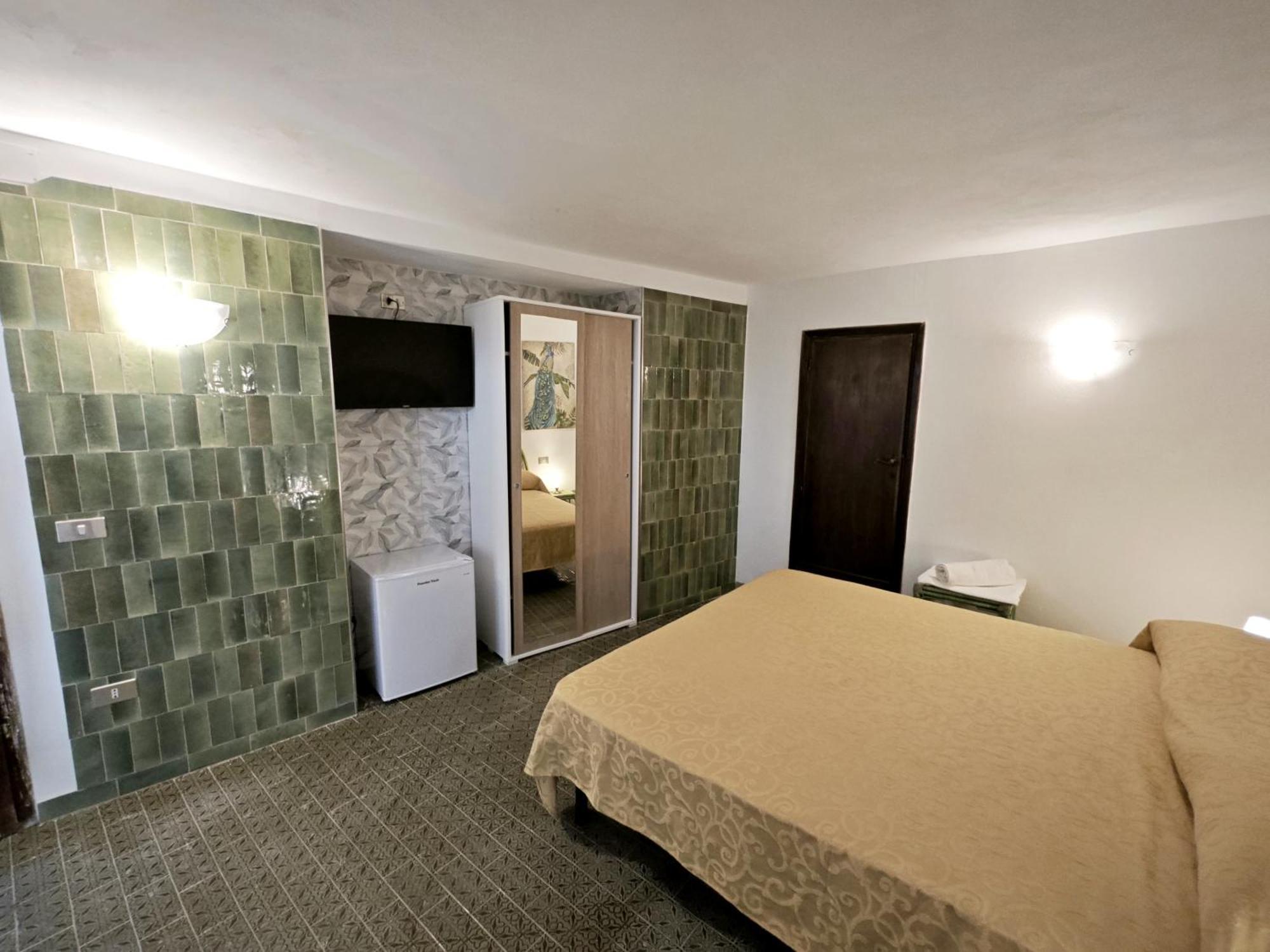 Hotel Golfo Azzurro Capoliveri  Ngoại thất bức ảnh